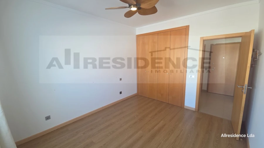 Apartamento T1 para Venda em Albufeira e Olhos de Água Foto 8