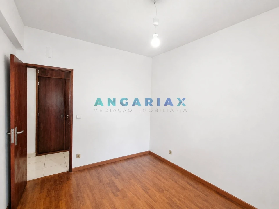 Apartamento T2 para Venda em Marrazes e Barosa Foto 9