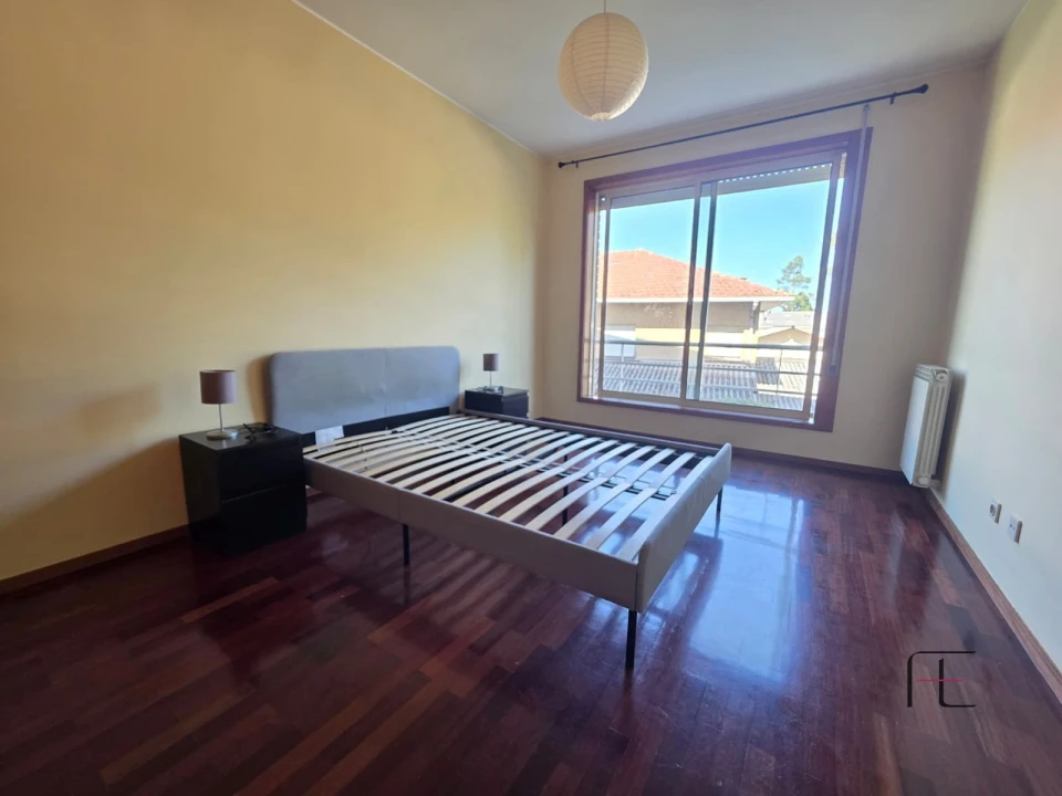 Apartamento T1 para Arrendamento em Moreira Foto 12
