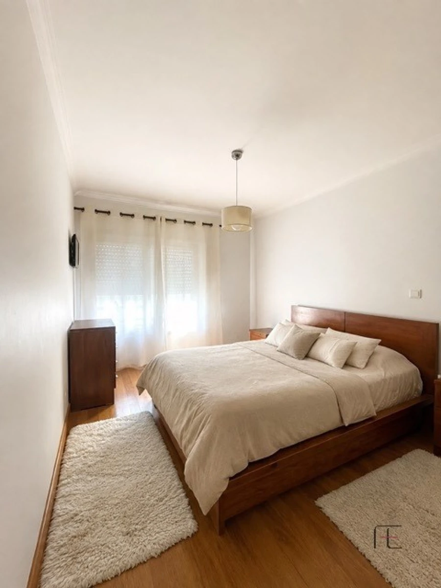 Apartamento T3 para Venda em Mafamude e Vilar do Paraíso Foto 14