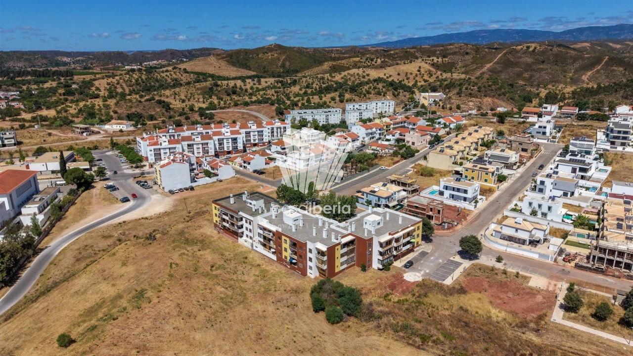 Apartamento T2 para Venda em Silves Foto 28