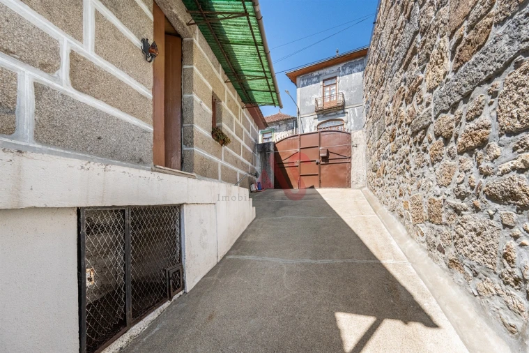 Moradia T3 para Venda em Margaride, Várzea, Lagares, Varziela, Moure Foto 4