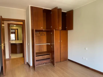 Apartamento T2 para Arrendamento em Ramalde