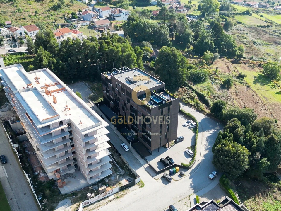 Apartamento T2 para Venda em Penafiel Foto 3