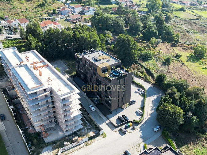Apartamento T2 para Venda em Penafiel Foto 3