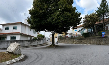 Armazém para Venda em Vila Nova de Famalicão e Calendário