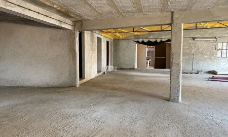 Armazém para Arrendamento em Vila Nova de Famalicão e Calendário