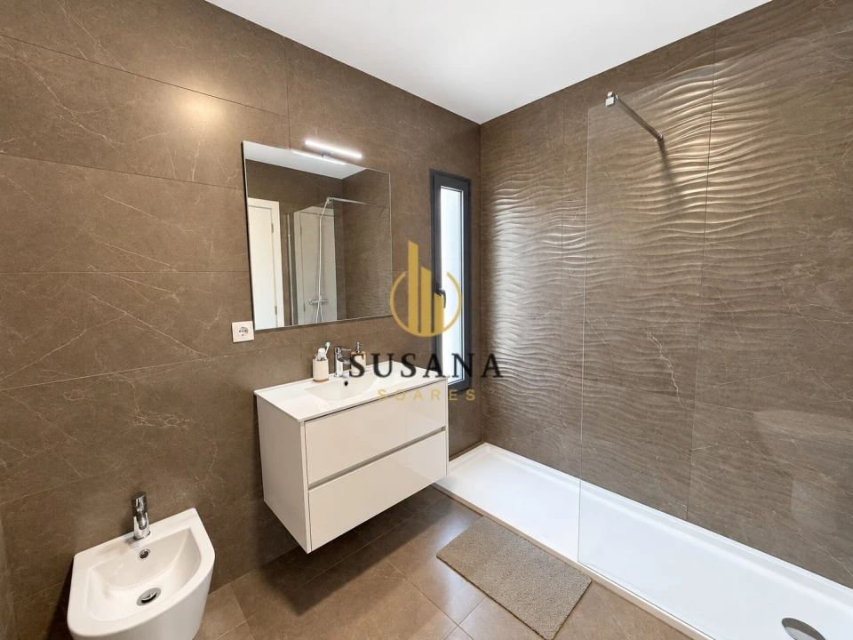 Apartamento T1 para Arrendamento em Viseu Foto 4