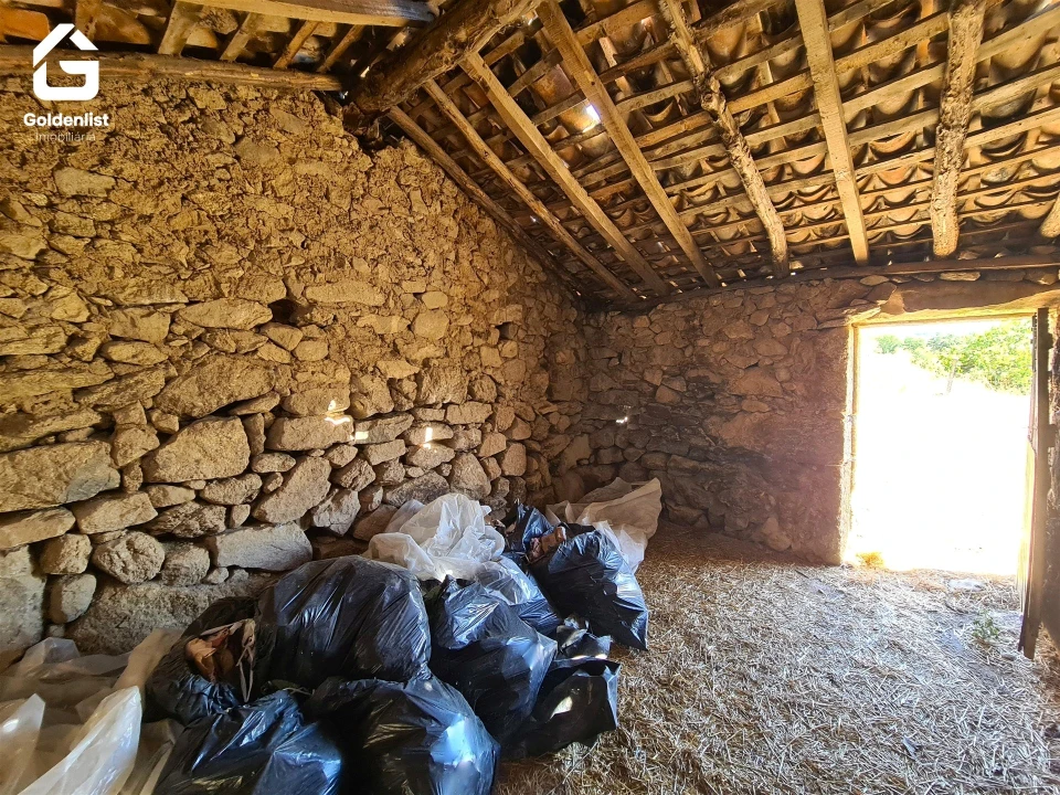 Quinta T0 para Venda em Caria Foto 11