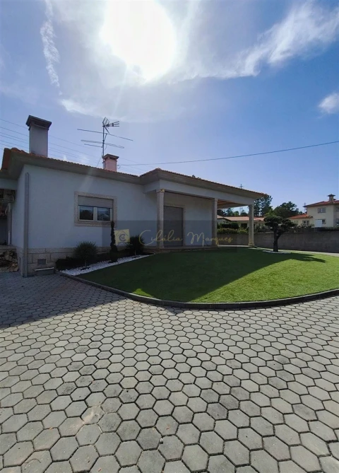 Moradia T3 para Venda em Bodiosa