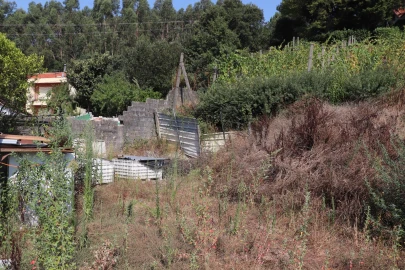Terreno para Venda em Polvoreira