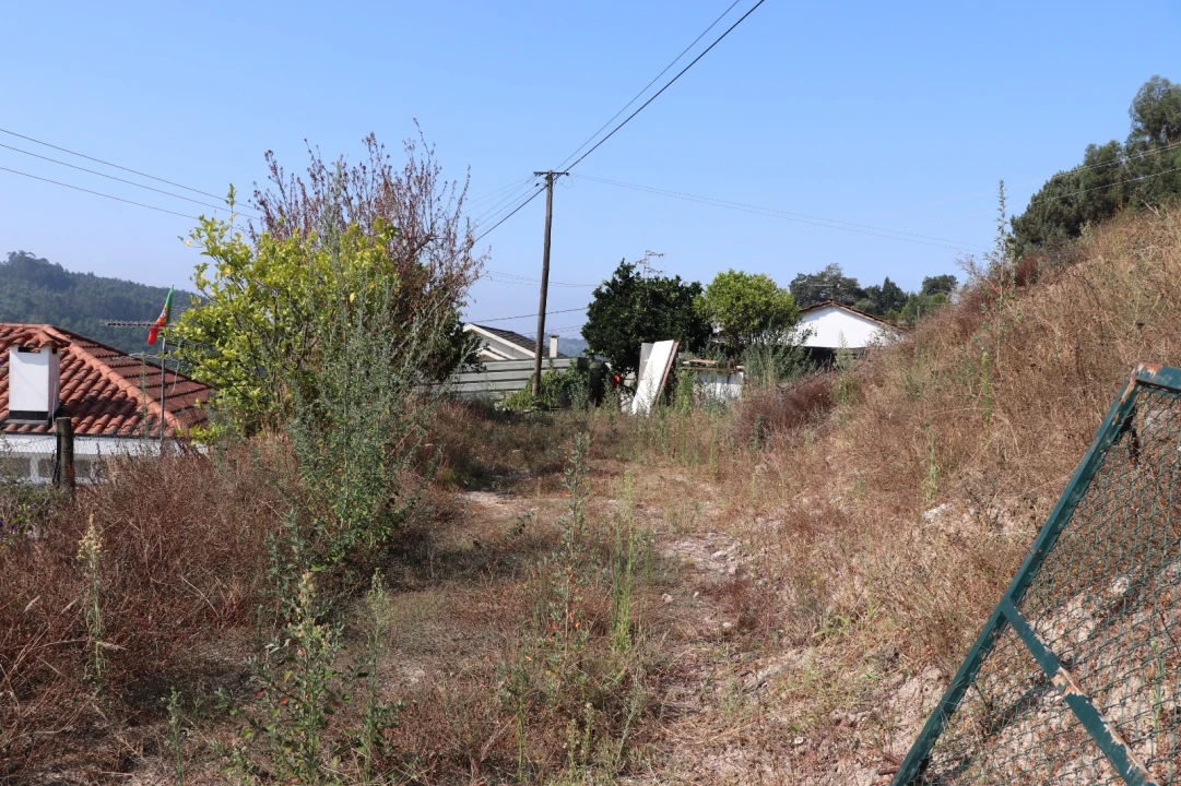 Terreno para Venda em Polvoreira Foto 2
