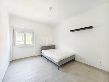 Apartamento T3 para Venda em Almada, Cova da Piedade, Pragal e Cacilhas