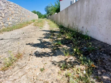 Terreno Misto para Venda em Santa Barbara de Nexe