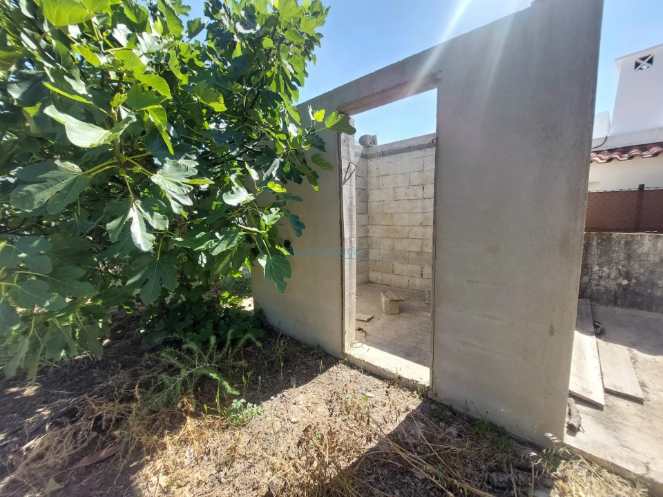 Terreno Misto para Venda em Santa Barbara de Nexe Foto 10