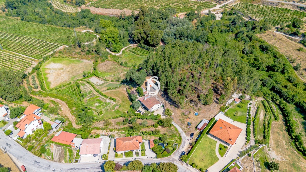 Quinta T4 para Venda em Gondar Foto 2