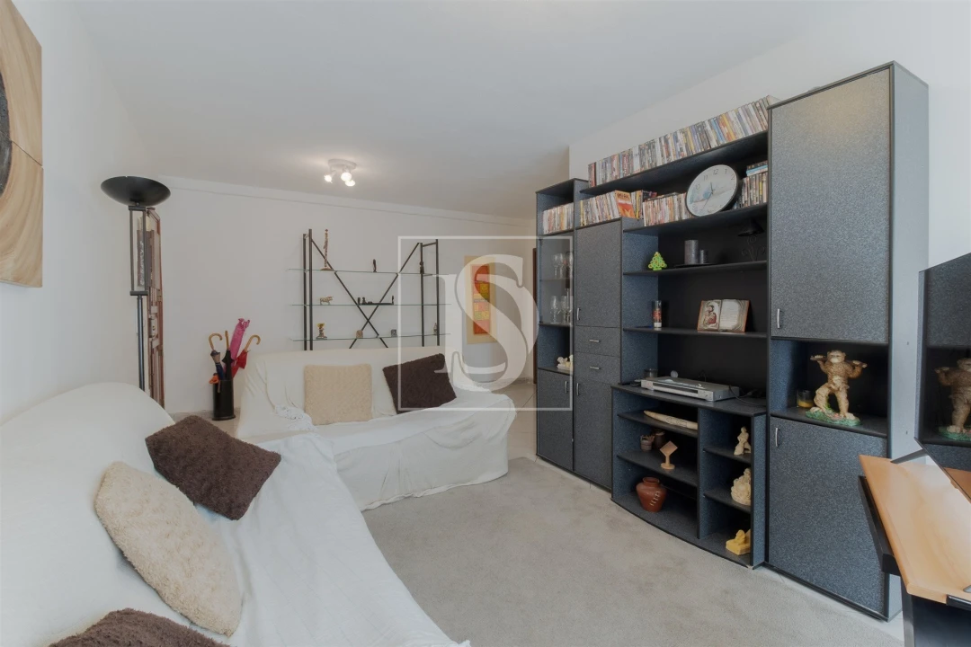 Apartamento T3 para Venda em Santo Antonio da Charneca Foto 2