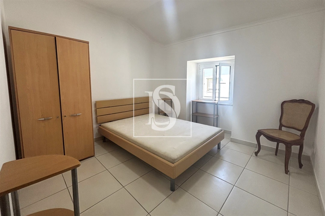Moradia T2 para Venda em Tonda Foto 12
