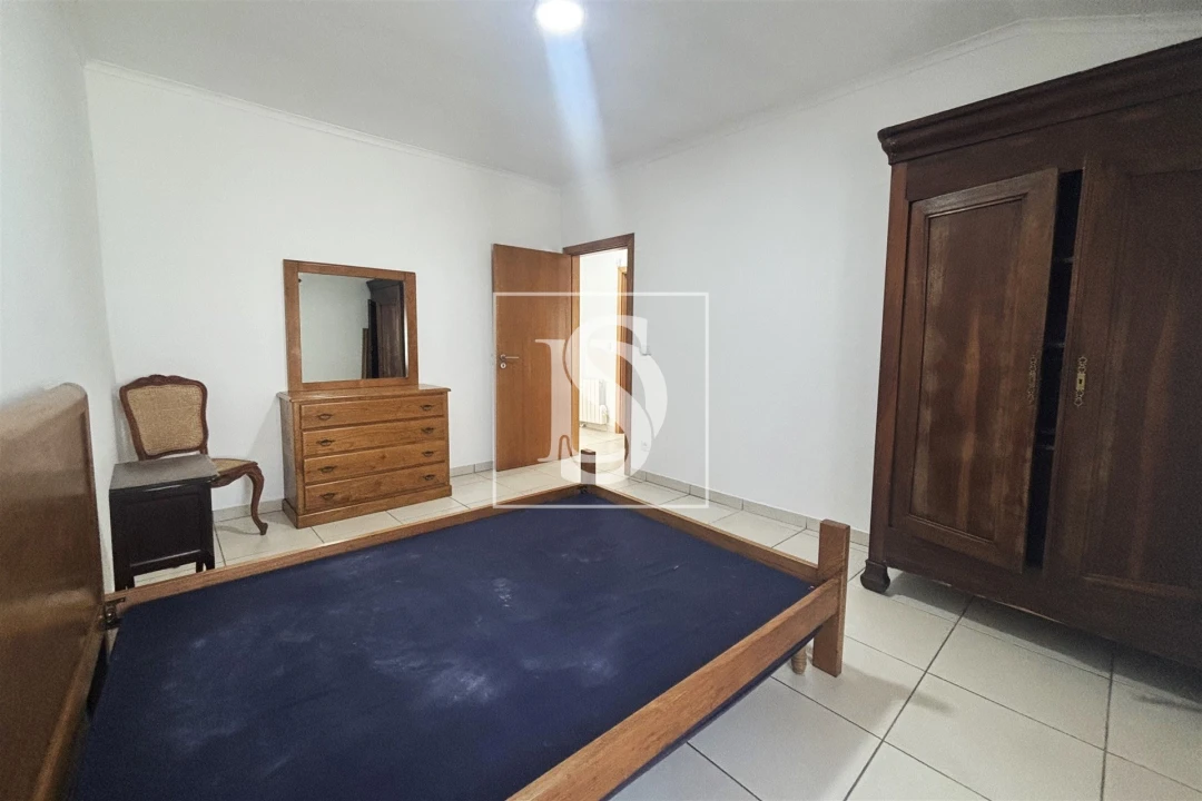 Moradia T2 para Venda em Tonda Foto 10