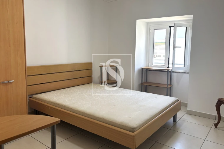 Moradia T2 para Venda em Tonda Foto 13