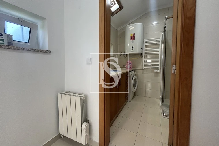 Moradia T2 para Venda em Tonda Foto 15