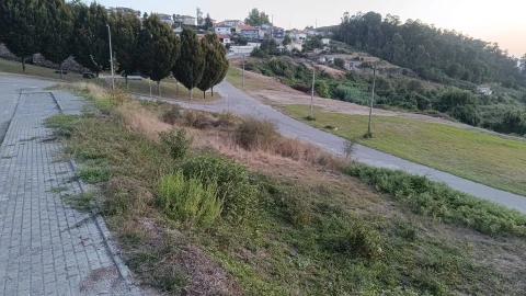 Terreno para Venda em Vila Verde e Santão