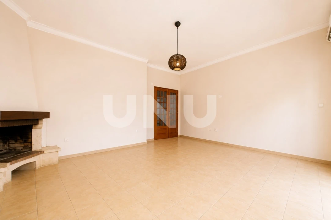 Apartamento T3 para Venda em Castanheira do Ribatejo e Cachoeiras Foto 8