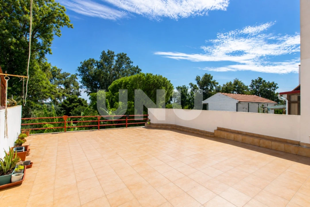Apartamento T3 para Venda em Castanheira do Ribatejo e Cachoeiras Foto 13