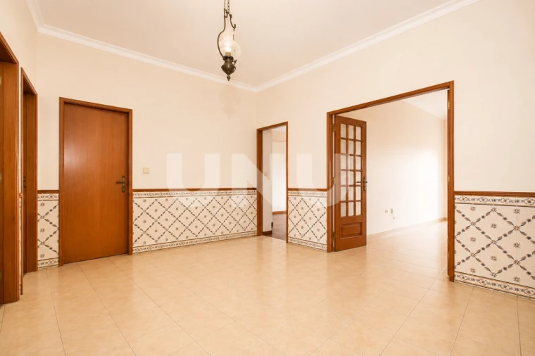 Apartamento T3 para Venda em Castanheira do Ribatejo e Cachoeiras Foto 3