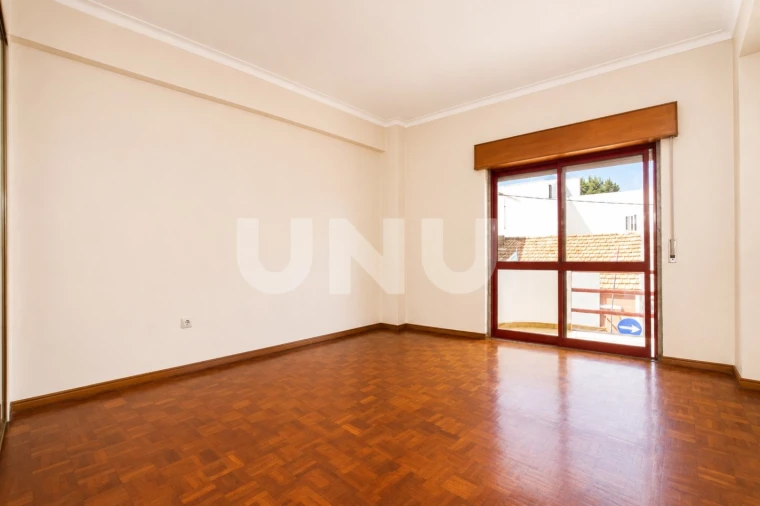 Apartamento T3 para Venda em Castanheira do Ribatejo e Cachoeiras Foto 17