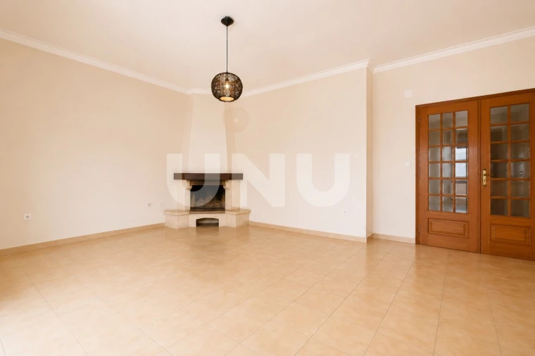 Apartamento T3 para Venda em Castanheira do Ribatejo e Cachoeiras Foto 7