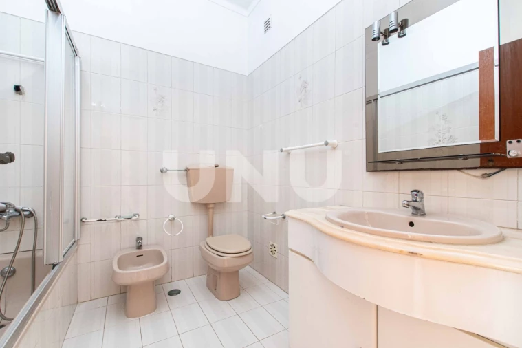 Apartamento T3 para Venda em Castanheira do Ribatejo e Cachoeiras Foto 22