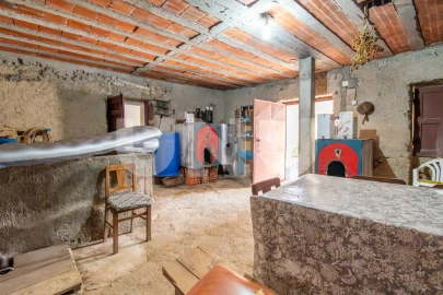 Moradia T3 para Venda em Teixoso e Sarzedo