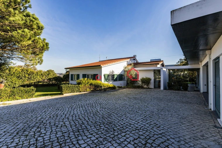 Moradia T4 para Venda em Marrazes e Barosa Foto 4