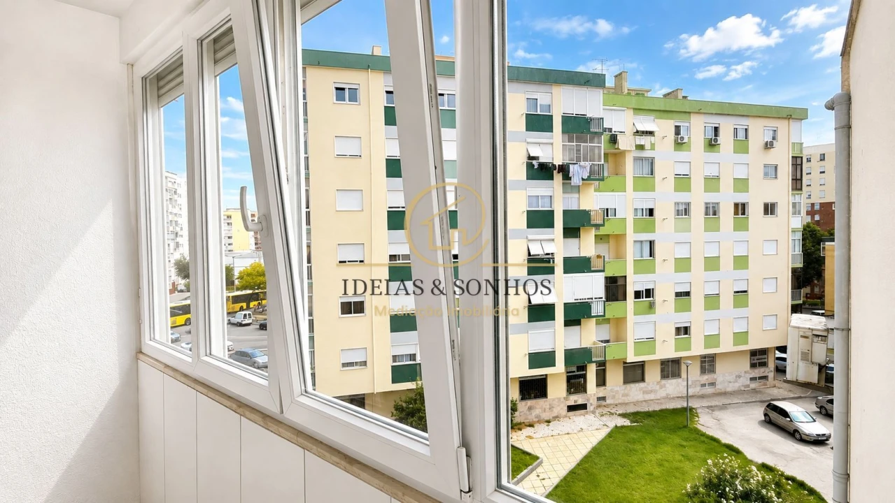 Apartamento T3 para Venda em Corroios Foto 13