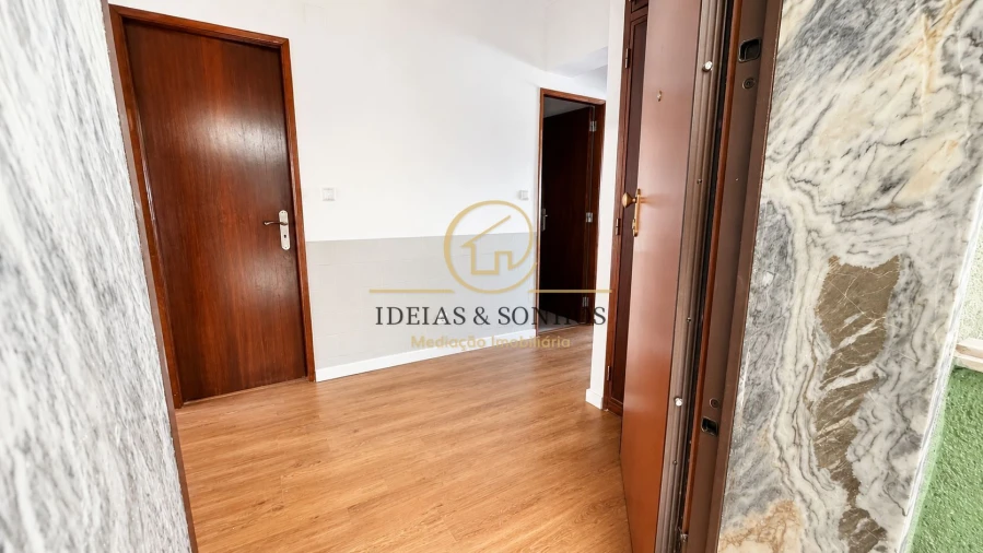 Apartamento T3 para Venda em Corroios Foto 10