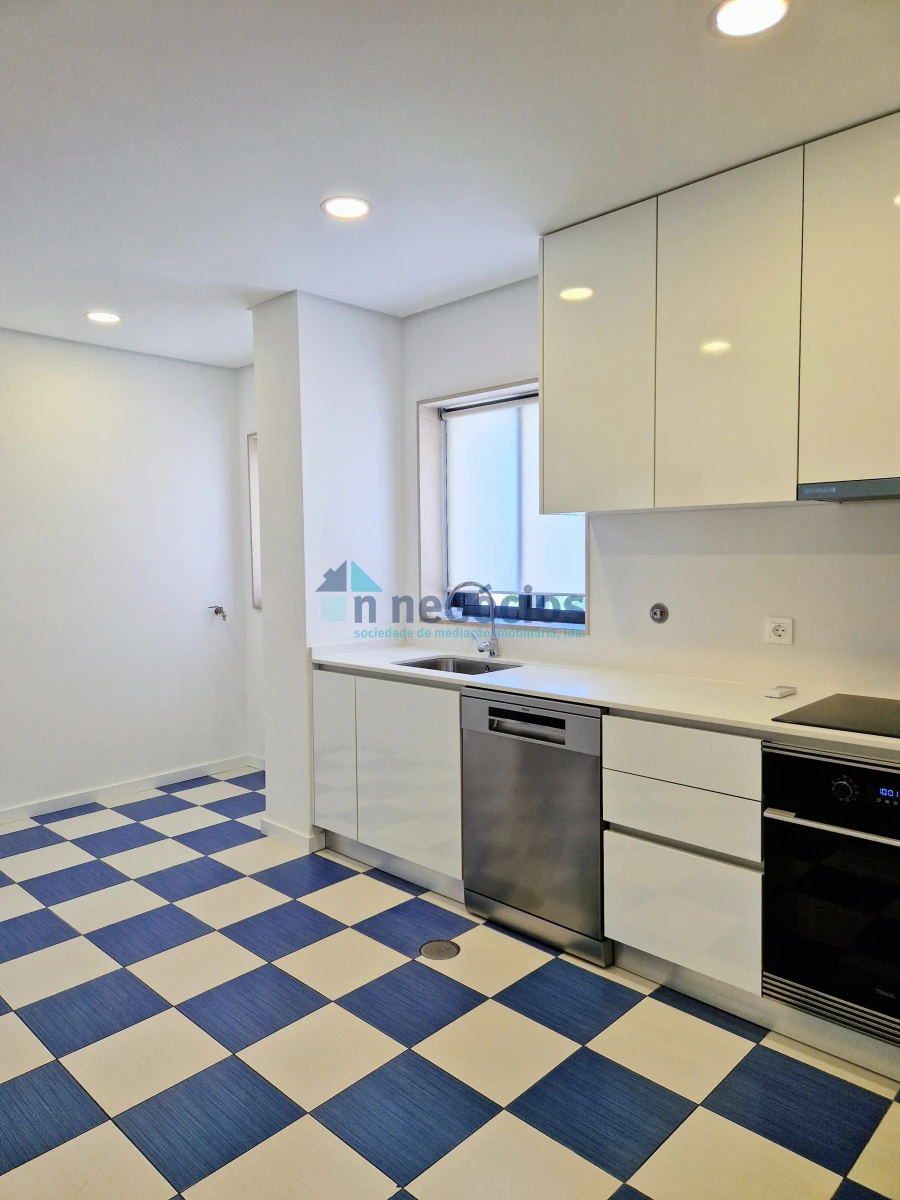 Apartamento T2 para Venda em O. Azeméis, Riba-Ul, Ul, Macinhata Seixa, Madail Foto 2