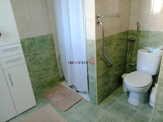 Moradia T4 para Venda em Alcanede Foto 14