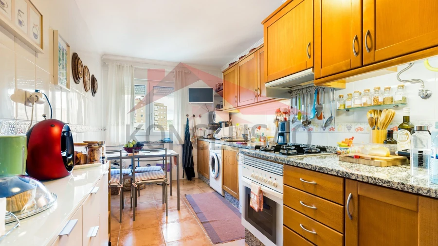 Apartamento T3 para Venda em Carregado e Cadafais