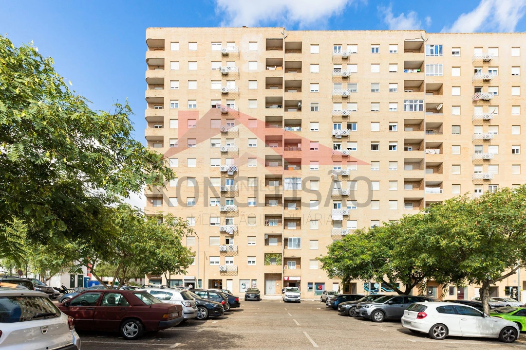 Apartamento T3 para Venda em Carregado e Cadafais Foto 20