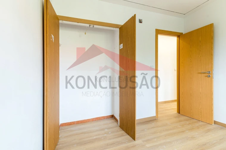 Apartamento T3 para Venda em Alverca do Ribatejo e Sobralinho Foto 11