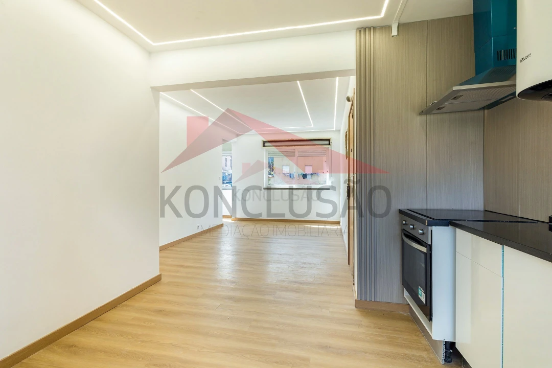 Apartamento T3 para Venda em Alverca do Ribatejo e Sobralinho Foto 3