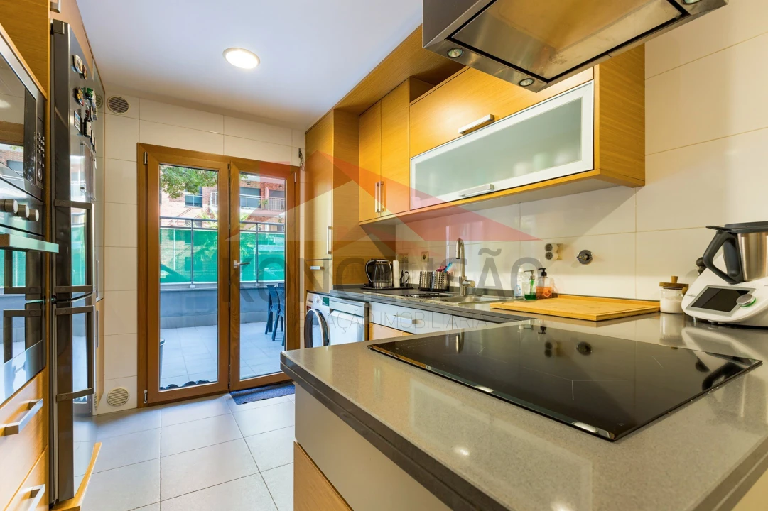 Apartamento T2 para Venda em Alverca do Ribatejo e Sobralinho Foto 7