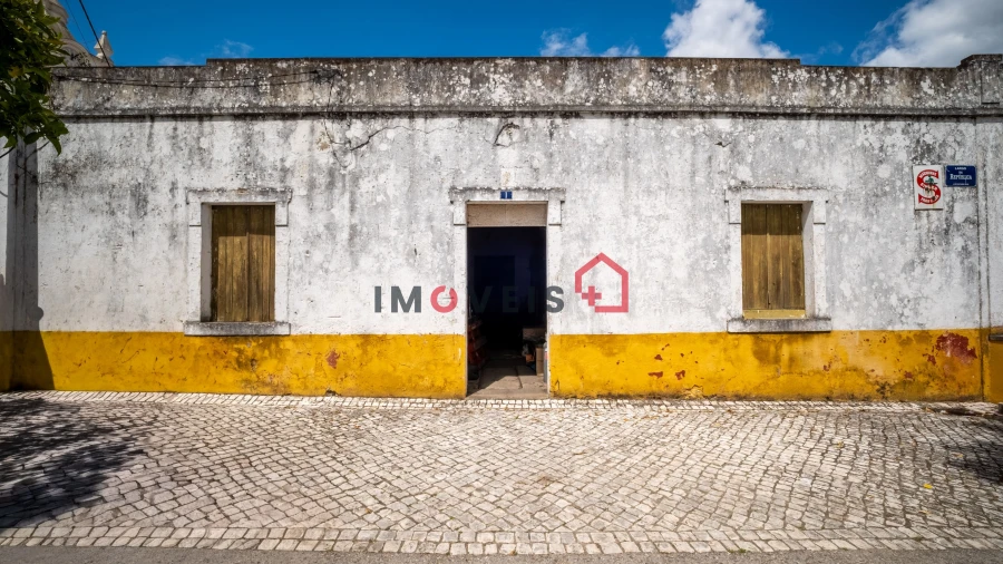 Armazém para Venda em Marmeleira e Assentiz