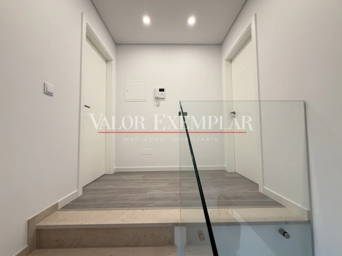 Apartamento T5 para Venda em Montijo e Afonsoeiro Foto 16