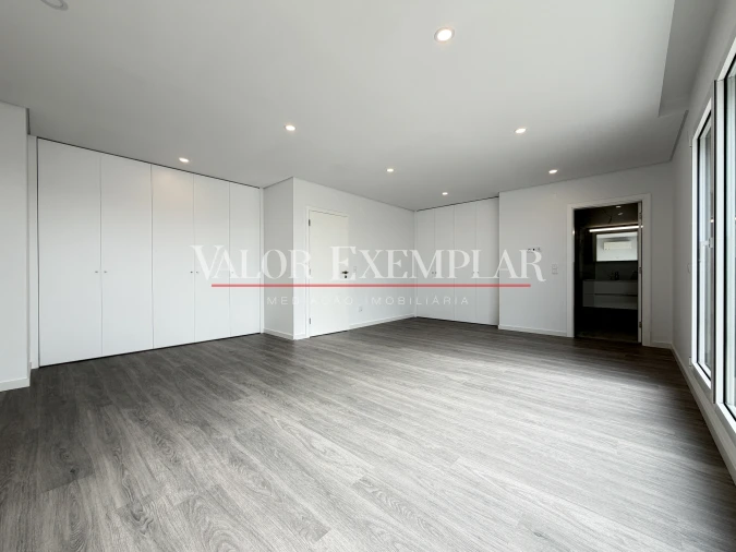 Apartamento T5 para Venda em Montijo e Afonsoeiro Foto 18
