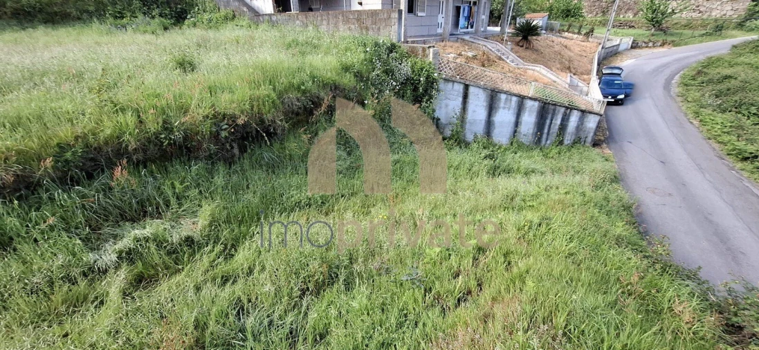 Terreno para Venda em Vilarinho Foto 3