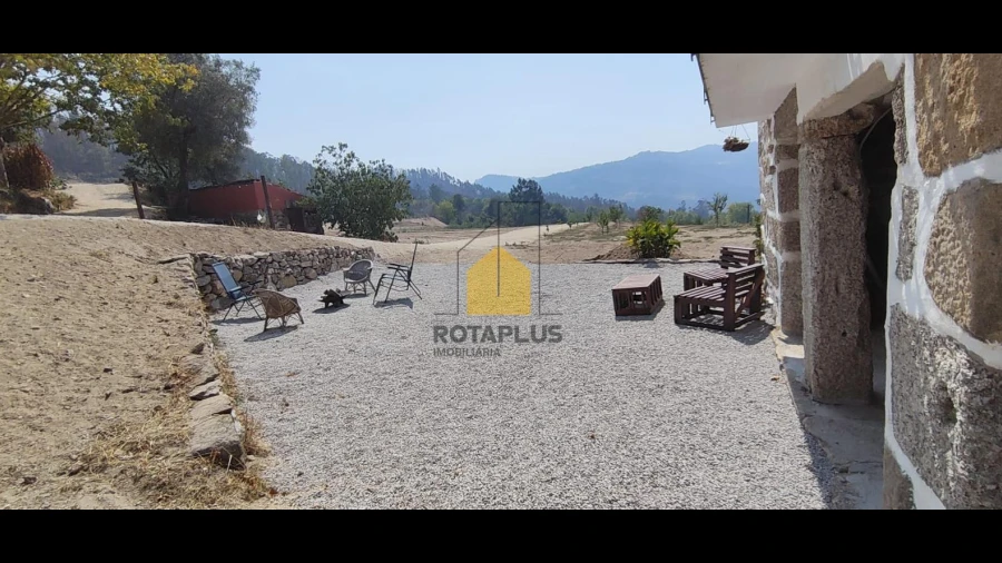 Quinta T3 para Venda em Carvalho e Basto (Santa Tecla)