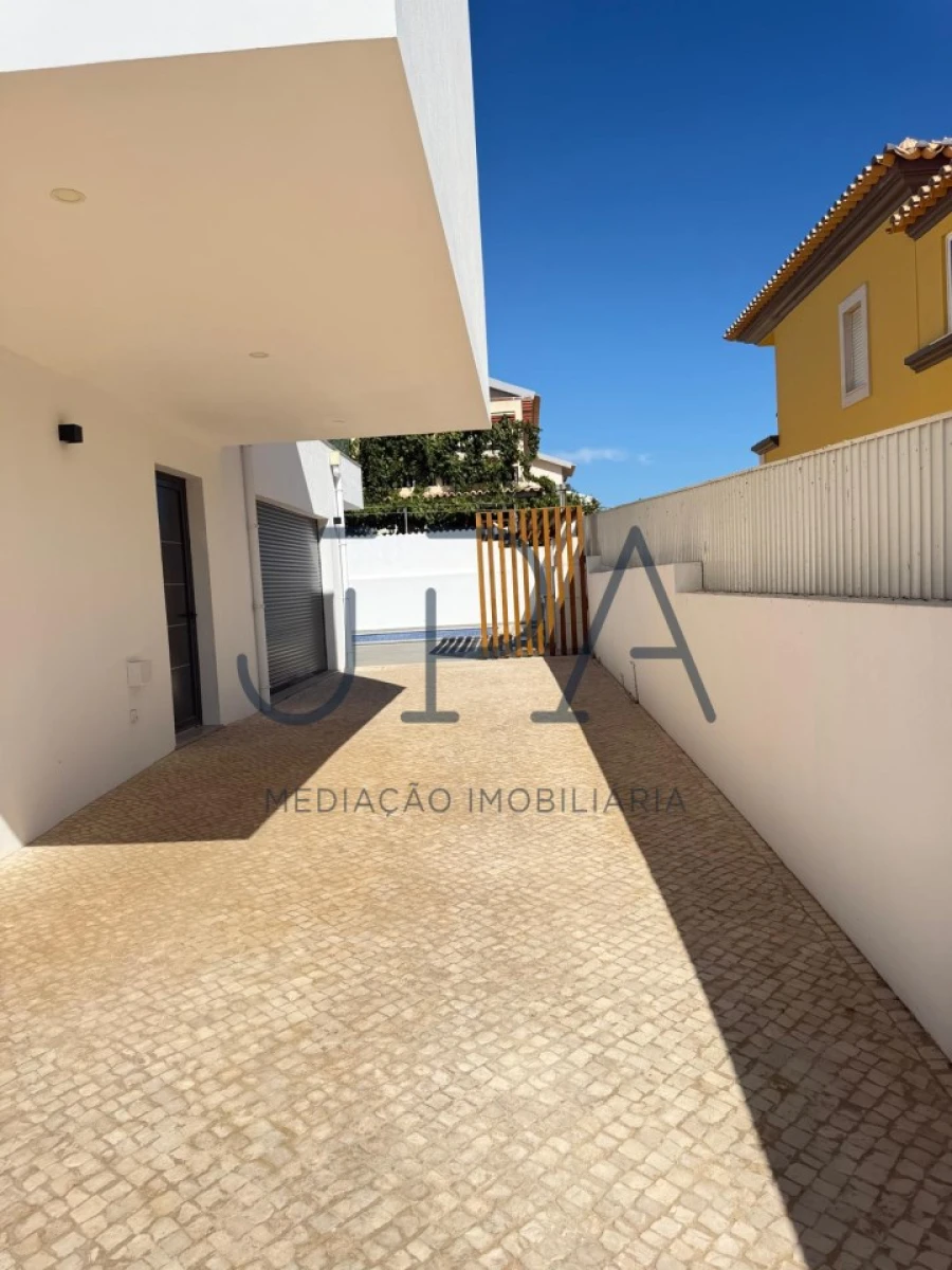Moradia T4 para Venda em Tavira (Santa Maria e Santiago) Foto 4