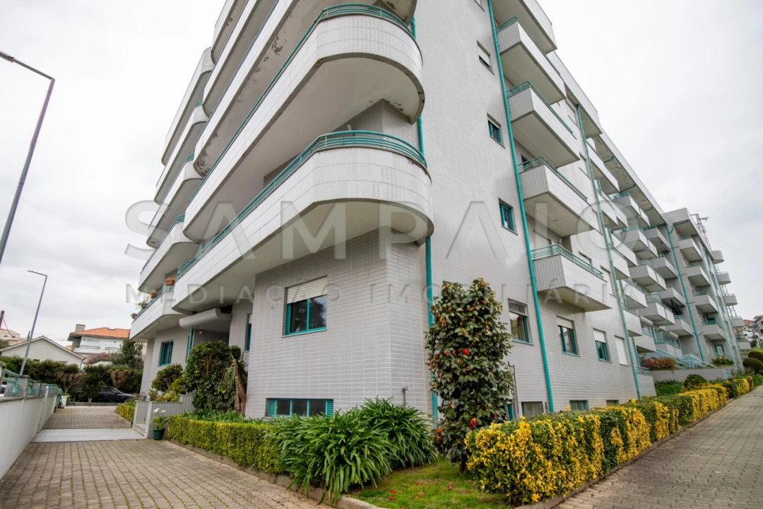 Apartamento T1 para Venda em Fânzeres e São Pedro da Cova Foto 1